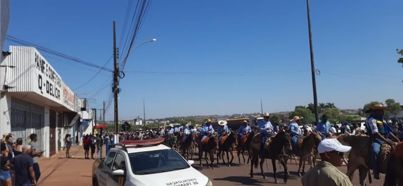 Polícia Militar e Corpo de Bombeiros não atenderam nenhuma ocorrência durante a cavalgada da 34º Expoagro de Rolim de Moura Polícia Militar e Corpo de Bombeiros não atenderam nenhuma ocorrência durante a cavalgada da 34º Expoagro de Rolim de Moura