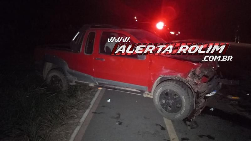 Violenta colisão entre dois carros foi registrada na RO 479 em Rolim de Moura; vítimas sofreram fraturas Violenta colisão entre dois carros foi registrada na RO 479 em Rolim de Moura; vítimas sofreram fraturas