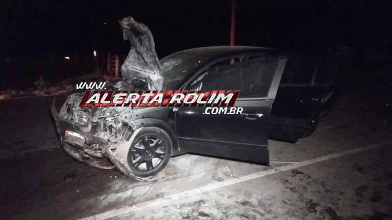 Violenta colisão entre dois carros foi registrada na RO 479 em Rolim de Moura; vítimas sofreram fraturas Violenta colisão entre dois carros foi registrada na RO 479 em Rolim de Moura; vítimas sofreram fraturas
