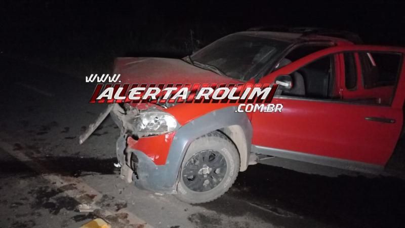 Violenta colisão entre dois carros foi registrada na RO 479 em Rolim de Moura; vítimas sofreram fraturas Violenta colisão entre dois carros foi registrada na RO 479 em Rolim de Moura; vítimas sofreram fraturas