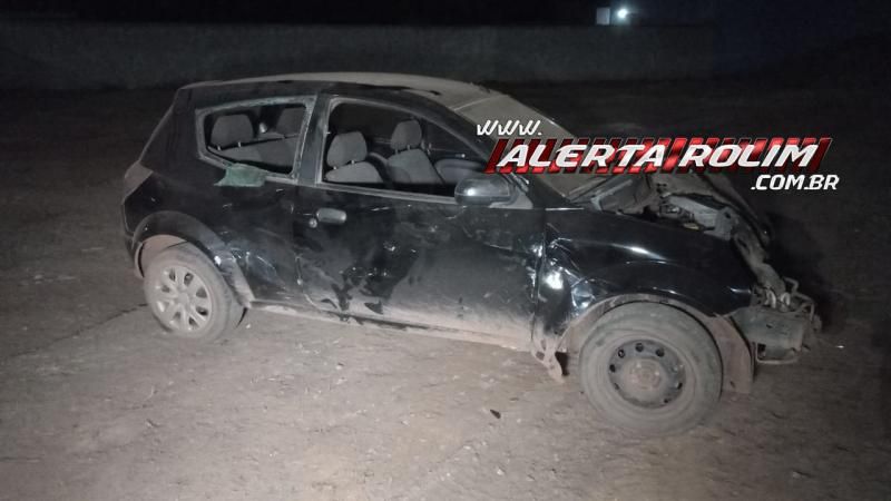 Acidente de trânsito envolvendo carro e moto foi registrado na noite de domingo em Rolim de Moura Acidente de trânsito envolvendo carro e moto foi registrado na noite de domingo em Rolim de Moura