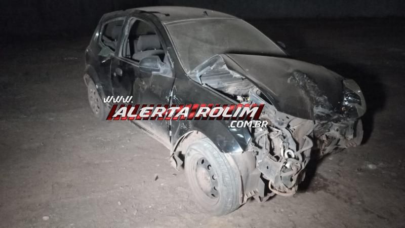 Acidente de trânsito envolvendo carro e moto foi registrado na noite de domingo em Rolim de Moura Acidente de trânsito envolvendo carro e moto foi registrado na noite de domingo em Rolim de Moura