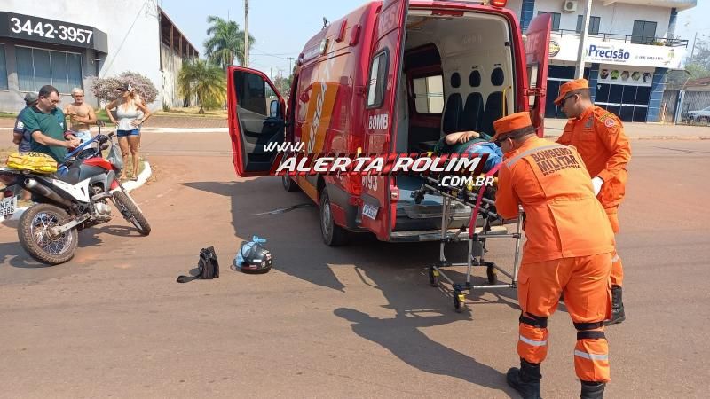 Acidente de trânsito foi registrado pela PM e Bombeiros nesta manhã em Rolim de Moura Acidente de trânsito foi registrado pela PM e Bombeiros nesta manhã em Rolim de Moura