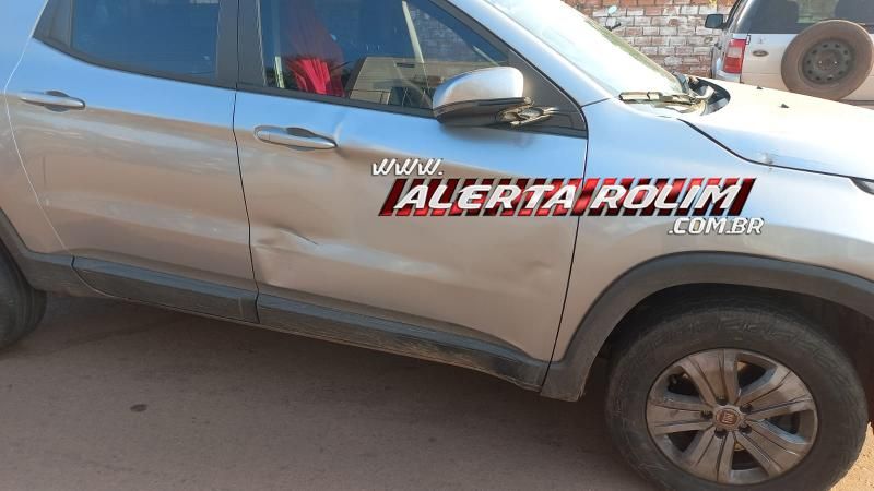 Acidente de trânsito envolvendo moto e carro deixou um ferido nesta manhã em Rolim de Moura Acidente de trânsito envolvendo moto e carro deixou um ferido nesta manhã em Rolim de Moura
