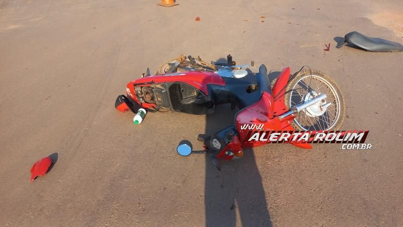 Acidente de trânsito envolvendo moto e carro deixou um ferido nesta manhã em Rolim de Moura Acidente de trânsito envolvendo moto e carro deixou um ferido nesta manhã em Rolim de Moura