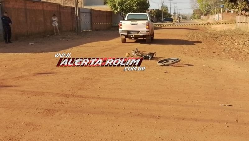 Conduzindo bicicleta motorizada, adolescente de 14 anos fraturou a perna após grave colisão com caminhonete no bairro Cidade Alta, em Rolim de Moura Conduzindo bicicleta motorizada, adolescente de 14 anos fraturou a perna após grave colisão com caminhonete no bairro Cidade Alta, em Rolim de Moura