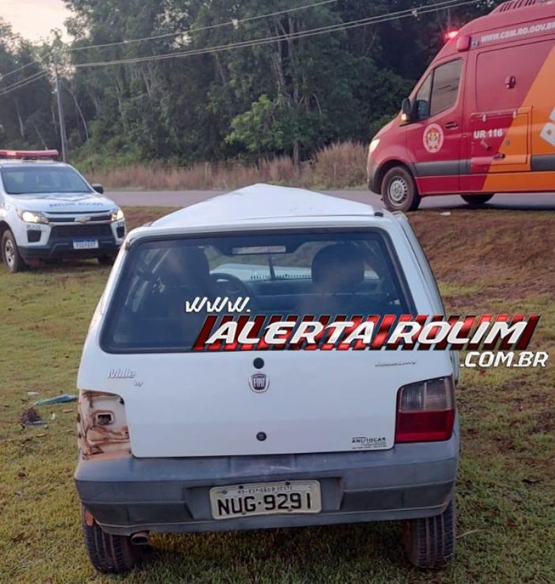 Em menos de 24 horas, mais um capotamento de veículo foi registrado na zona rural de Rolim de Moura Em menos de 24 horas, mais um capotamento de veículo foi registrado na zona rural de Rolim de Moura