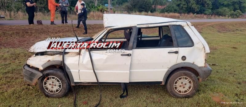 Em menos de 24 horas, mais um capotamento de veículo foi registrado na zona rural de Rolim de Moura Em menos de 24 horas, mais um capotamento de veículo foi registrado na zona rural de Rolim de Moura