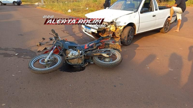 Grave acidente de trânsito foi registrado nesta manhã no bairro Cidade Alta em Rolim de Moura Grave acidente de trânsito foi registrado nesta manhã no bairro Cidade Alta em Rolim de Moura