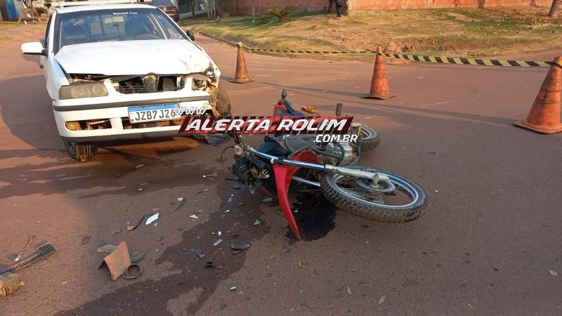 Grave acidente de trânsito foi registrado nesta manhã no bairro Cidade Alta em Rolim de Moura Grave acidente de trânsito foi registrado nesta manhã no bairro Cidade Alta em Rolim de Moura