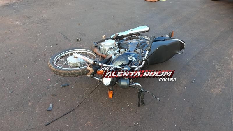 Mulher fraturou braço e perna em acidente de trânsito nesta tarde em Rolim de Moura Mulher fraturou braço e perna em acidente de trânsito nesta tarde em Rolim de Moura