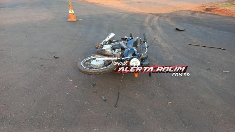 Mulher fraturou braço e perna em acidente de trânsito nesta tarde em Rolim de Moura Mulher fraturou braço e perna em acidente de trânsito nesta tarde em Rolim de Moura