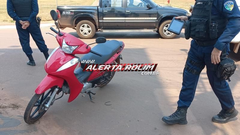 PM registrou acidente envolvendo carro e moto nesta manhã no Centro de Rolim e Moura PM registrou acidente envolvendo carro e moto nesta manhã no Centro de Rolim e Moura