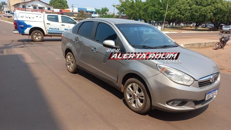 PM registrou acidente envolvendo carro e moto nesta manhã no Centro de Rolim e Moura PM registrou acidente envolvendo carro e moto nesta manhã no Centro de Rolim e Moura