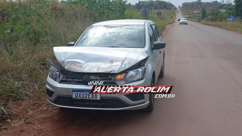 Primeiro acidente do dia foi colisão traseira entre dois carros, em Rolim de Moura Primeiro acidente do dia foi colisão traseira entre dois carros, em Rolim de Moura