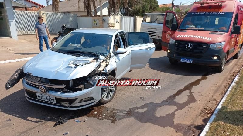 Segundo acidente do dia também foi colisão entre carro e caminhão em Rolim de Moura Segundo acidente do dia também foi colisão entre carro e caminhão em Rolim de Moura