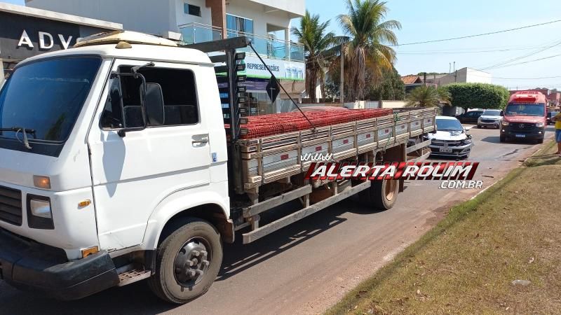 Segundo acidente do dia também foi colisão entre carro e caminhão em Rolim de Moura Segundo acidente do dia também foi colisão entre carro e caminhão em Rolim de Moura