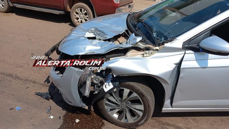 Segundo acidente do dia também foi colisão entre carro e caminhão em Rolim de Moura Segundo acidente do dia também foi colisão entre carro e caminhão em Rolim de Moura