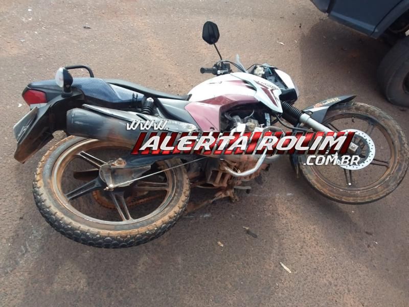 Terceiro acidente do dia envolveu caminhão e motocicleta e deixou mulher ferida no bairro Cidade Alta em Rolim de Moura Terceiro acidente do dia envolveu caminhão e motocicleta e deixou mulher ferida no bairro Cidade Alta em Rolim de Moura
