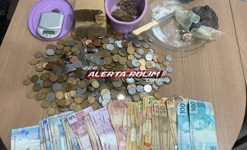 Vídeo - Três indivíduos, acusados de tráfico de drogas foram presos durante operação conjunta da PM e PC em Rolim de Moura Vídeo - Três indivíduos, acusados de tráfico de drogas foram presos durante operação conjunta da PM e PC em Rolim de Moura