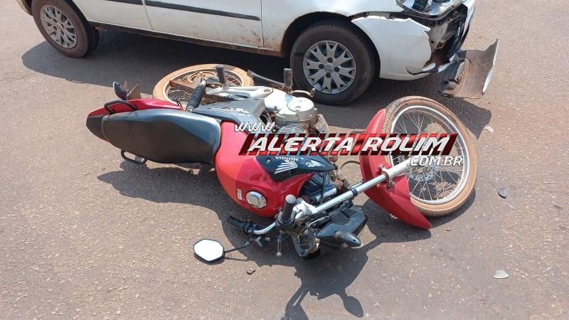Acidente de trânsito envolvendo carro e moto foi registrado nesta segunda-feira em Rolim de Moura Acidente de trânsito envolvendo carro e moto foi registrado nesta segunda-feira em Rolim de Moura