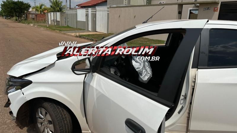 Acidente de trânsito envolvendo dois carros foi registrado no Jequitibá em Rolim de Moura; veja o vídeo da colisão Acidente de trânsito envolvendo dois carros foi registrado no Jequitibá em Rolim de Moura; veja o vídeo da colisão