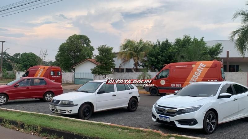 Bombeiros controlaram princípio de incêndio em creche nesta tarde em Rolim de Moura; não houve registro de feridos Bombeiros controlaram princípio de incêndio em creche nesta tarde em Rolim de Moura; não houve registro de feridos