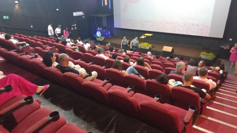 Colabore: Associação Mulheres de Lenço realiza lançamento da campanha Solidariedade Premiada Colabore: Associação Mulheres de Lenço realiza lançamento da campanha Solidariedade Premiada