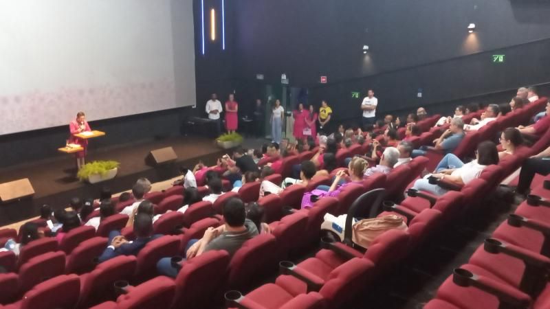 Colabore: Associação Mulheres de Lenço realiza lançamento da campanha Solidariedade Premiada Colabore: Associação Mulheres de Lenço realiza lançamento da campanha Solidariedade Premiada