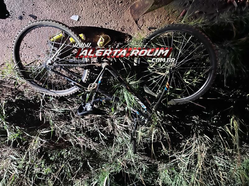 Colisão entre carro, bicicleta e triciclo deixou três pessoas feridas na RO 010 em Rolim de Moura Colisão entre carro, bicicleta e triciclo deixou três pessoas feridas na RO 010 em Rolim de Moura