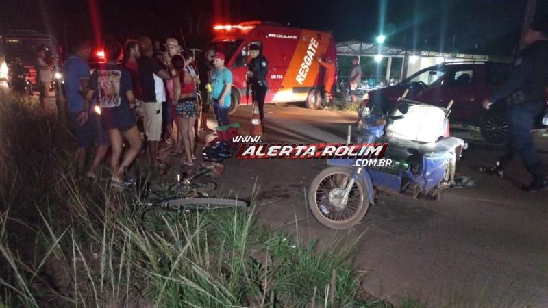 Colisão entre carro, bicicleta e triciclo deixou três pessoas feridas na RO 010 em Rolim de Moura Colisão entre carro, bicicleta e triciclo deixou três pessoas feridas na RO 010 em Rolim de Moura