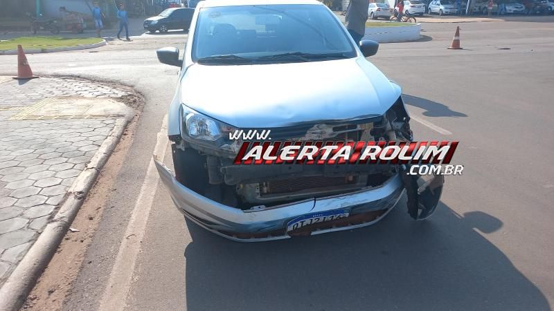 Condutora de moto foi socorrida após ser atingida por carro nesta manhã em Rolim de Moura; assista ao vídeo da colisão Condutora de moto foi socorrida após ser atingida por carro nesta manhã em Rolim de Moura; assista ao vídeo da colisão