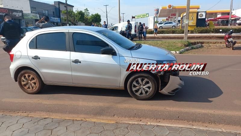 Condutora de moto foi socorrida após ser atingida por carro nesta manhã em Rolim de Moura; assista ao vídeo da colisão Condutora de moto foi socorrida após ser atingida por carro nesta manhã em Rolim de Moura; assista ao vídeo da colisão