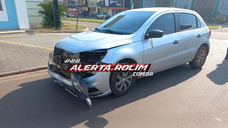 Condutora de moto foi socorrida após ser atingida por carro nesta manhã em Rolim de Moura; assista ao vídeo da colisão Condutora de moto foi socorrida após ser atingida por carro nesta manhã em Rolim de Moura; assista ao vídeo da colisão