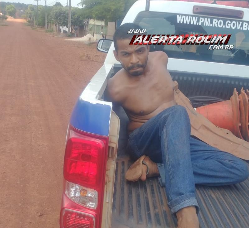 Em horário de folga, Cabo da PM localizou e prendeu criminoso que havia acabado de roubar moto em Rolim de Moura Em horário de folga, Cabo da PM localizou e prendeu criminoso que havia acabado de roubar moto em Rolim de Moura