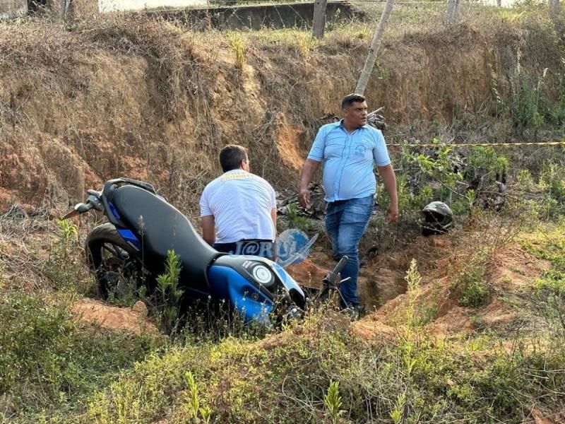 Motociclista de 22 anos morreu ao passar direto em curva na Linha 603, em Jaru Motociclista de 22 anos morreu ao passar direto em curva na Linha 603, em Jaru