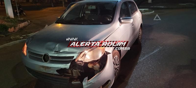 Motociclista ficou ferido após avançar preferencial e ser atingido por carro, em Rolim de Moura - Veja o vídeo da colisão Motociclista ficou ferido após avançar preferencial e ser atingido por carro, em Rolim de Moura - Veja o vídeo da colisão