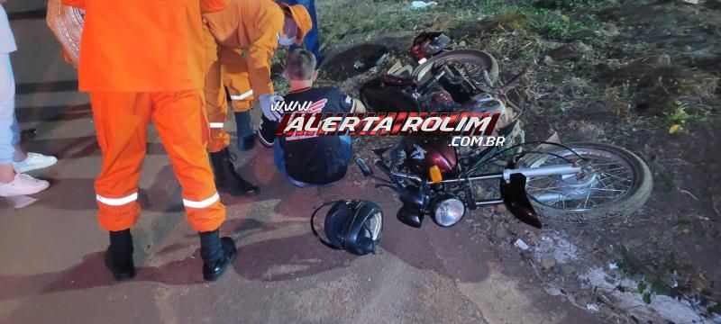 Motociclista ficou ferido após avançar preferencial e ser atingido por carro, em Rolim de Moura - Veja o vídeo da colisão Motociclista ficou ferido após avançar preferencial e ser atingido por carro, em Rolim de Moura - Veja o vídeo da colisão