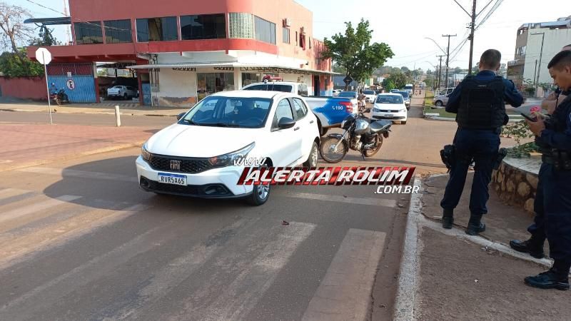 Motociclista foi socorrido após bater na traseira de carro nesta manhã em Rolim de Moura Motociclista foi socorrido após bater na traseira de carro nesta manhã em Rolim de Moura