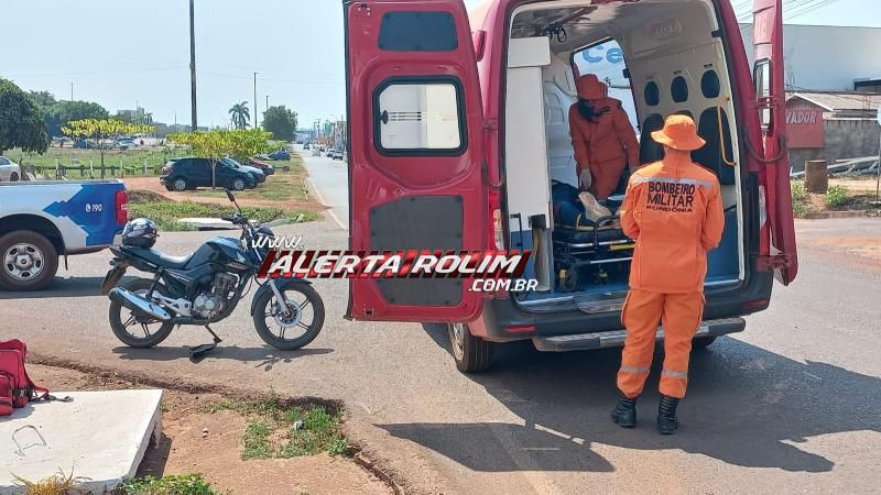 Motociclista sofreu queda ao ser fechado por caminhão na Avenida 25 de Agosto, em Rolim de Moura Motociclista sofreu queda ao ser fechado por caminhão na Avenida 25 de Agosto, em Rolim de Moura