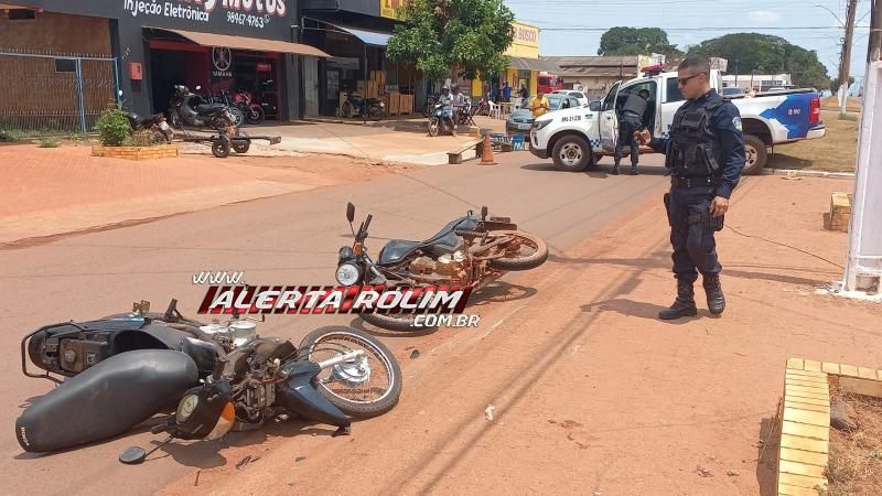No terceiro acidente do dia, delivery foi socorrido pelos bombeiros após colisão entre motos, em Rolim de Moura No terceiro acidente do dia, delivery foi socorrido pelos bombeiros após colisão entre motos, em Rolim de Moura