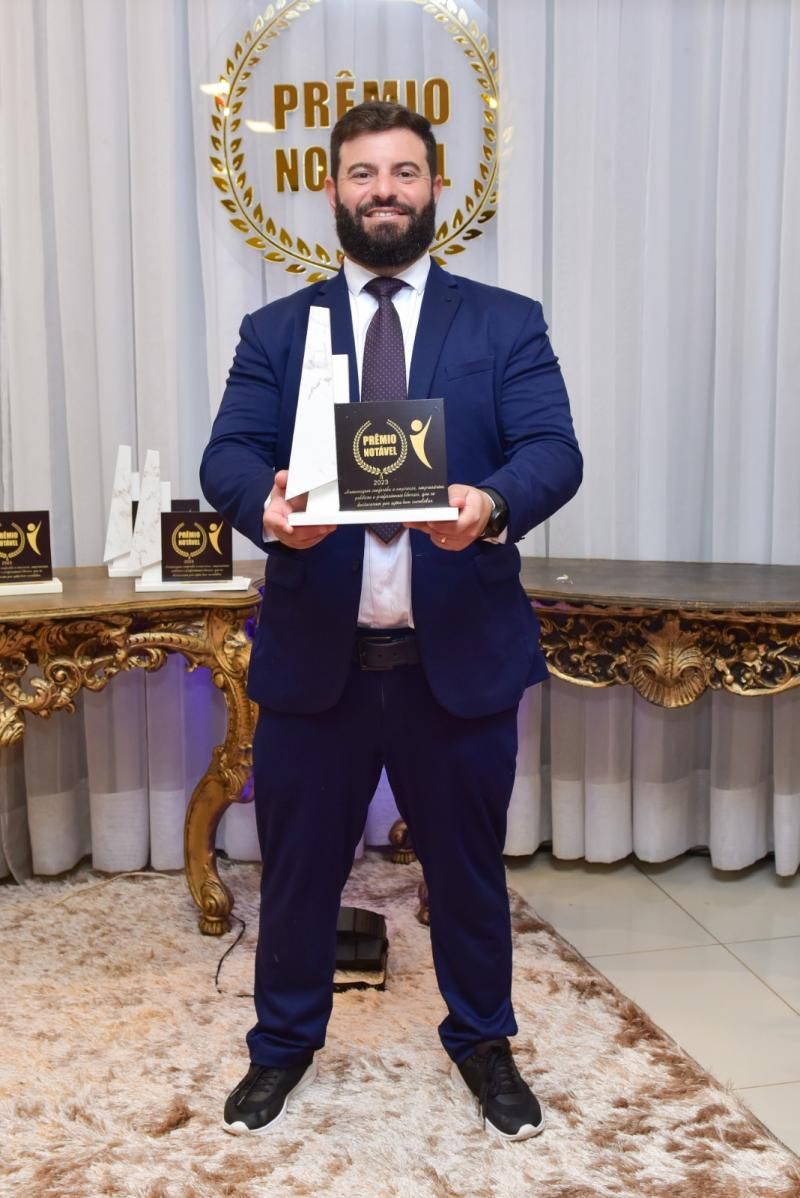 Prêmio Mulher e Prêmio Notável reuniu os melhores em Rolim de Moura; confira as fotos Prêmio Mulher e Prêmio Notável reuniu os melhores em Rolim de Moura; confira as fotos