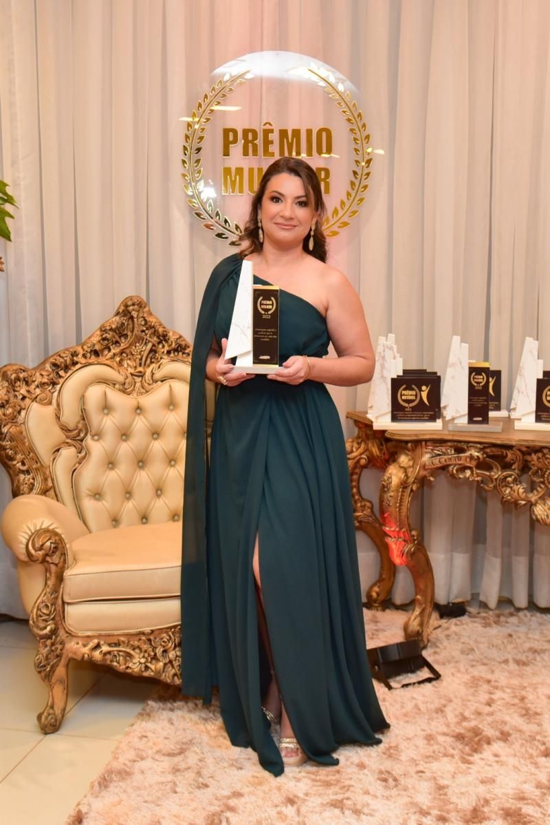 Prêmio Mulher e Prêmio Notável reuniu os melhores em Rolim de Moura; confira as fotos Prêmio Mulher e Prêmio Notável reuniu os melhores em Rolim de Moura; confira as fotos