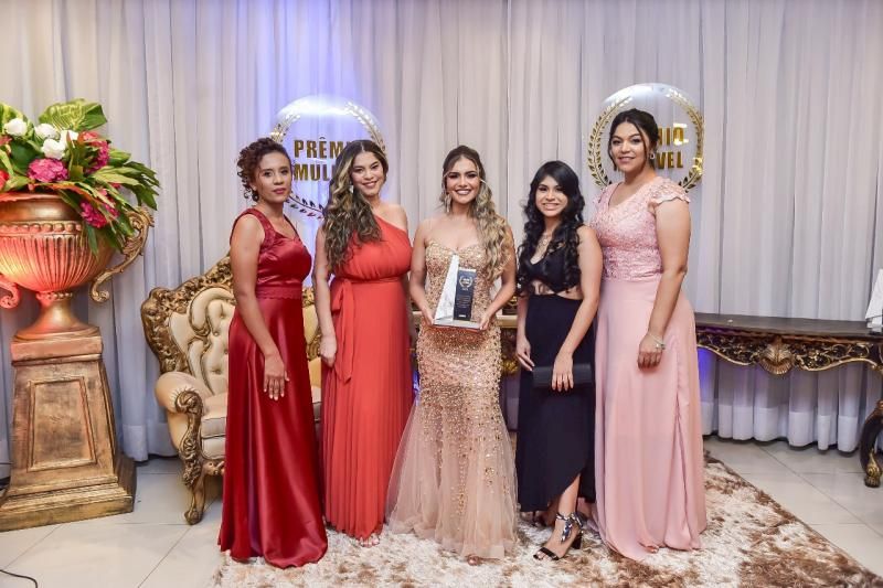 Prêmio Mulher e Prêmio Notável reuniu os melhores em Rolim de Moura; confira as fotos Prêmio Mulher e Prêmio Notável reuniu os melhores em Rolim de Moura; confira as fotos