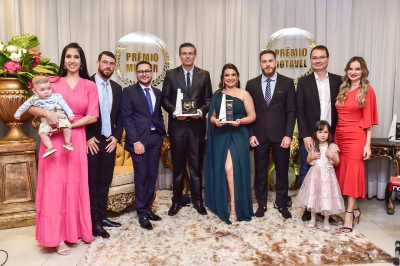 Prêmio Mulher e Prêmio Notável reuniu os melhores em Rolim de Moura; confira as fotos Prêmio Mulher e Prêmio Notável reuniu os melhores em Rolim de Moura; confira as fotos