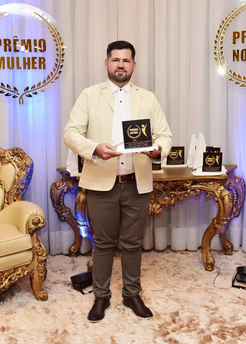 Prêmio Mulher e Prêmio Notável reuniu os melhores em Rolim de Moura; confira as fotos Prêmio Mulher e Prêmio Notável reuniu os melhores em Rolim de Moura; confira as fotos