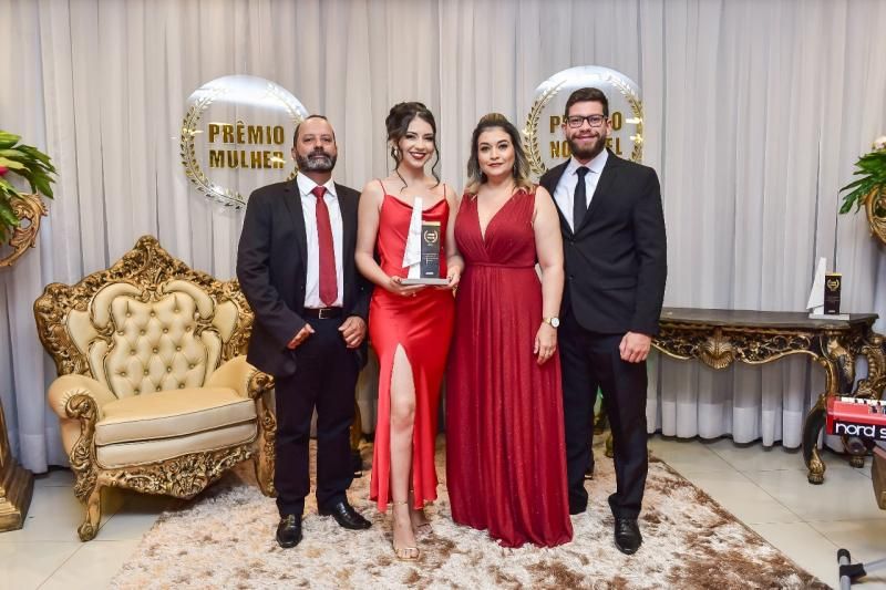 Prêmio Mulher e Prêmio Notável reuniu os melhores em Rolim de Moura; confira as fotos Prêmio Mulher e Prêmio Notável reuniu os melhores em Rolim de Moura; confira as fotos