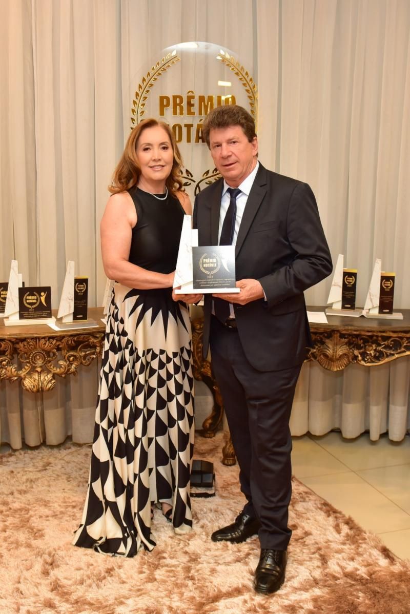 Prêmio Mulher e Prêmio Notável reuniu os melhores em Rolim de Moura; confira as fotos Prêmio Mulher e Prêmio Notável reuniu os melhores em Rolim de Moura; confira as fotos