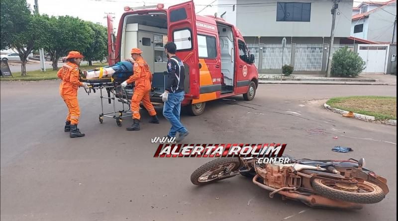 Primeiro acidente de trânsito do dia deixou motociclista com fratura exposta na perna, em Rolim de Moura Primeiro acidente de trânsito do dia deixou motociclista com fratura exposta na perna, em Rolim de Moura