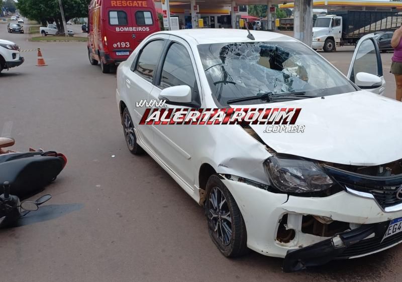 Segundo acidente de trânsito do dia deixou mulher com fratura na perna, em Rolim de Moura Segundo acidente de trânsito do dia deixou mulher com fratura na perna, em Rolim de Moura